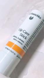 【モニター】⁡Dr.ハウシュカ『リップケアスティック』︎︎𓈒𓂂𓂃◌𓈒𓐍Dr.ハウシュカ最人気商品『リップケアスティック』をお試ししました！天然成分由来100%オーガニックのミツロ…のInstagram画像