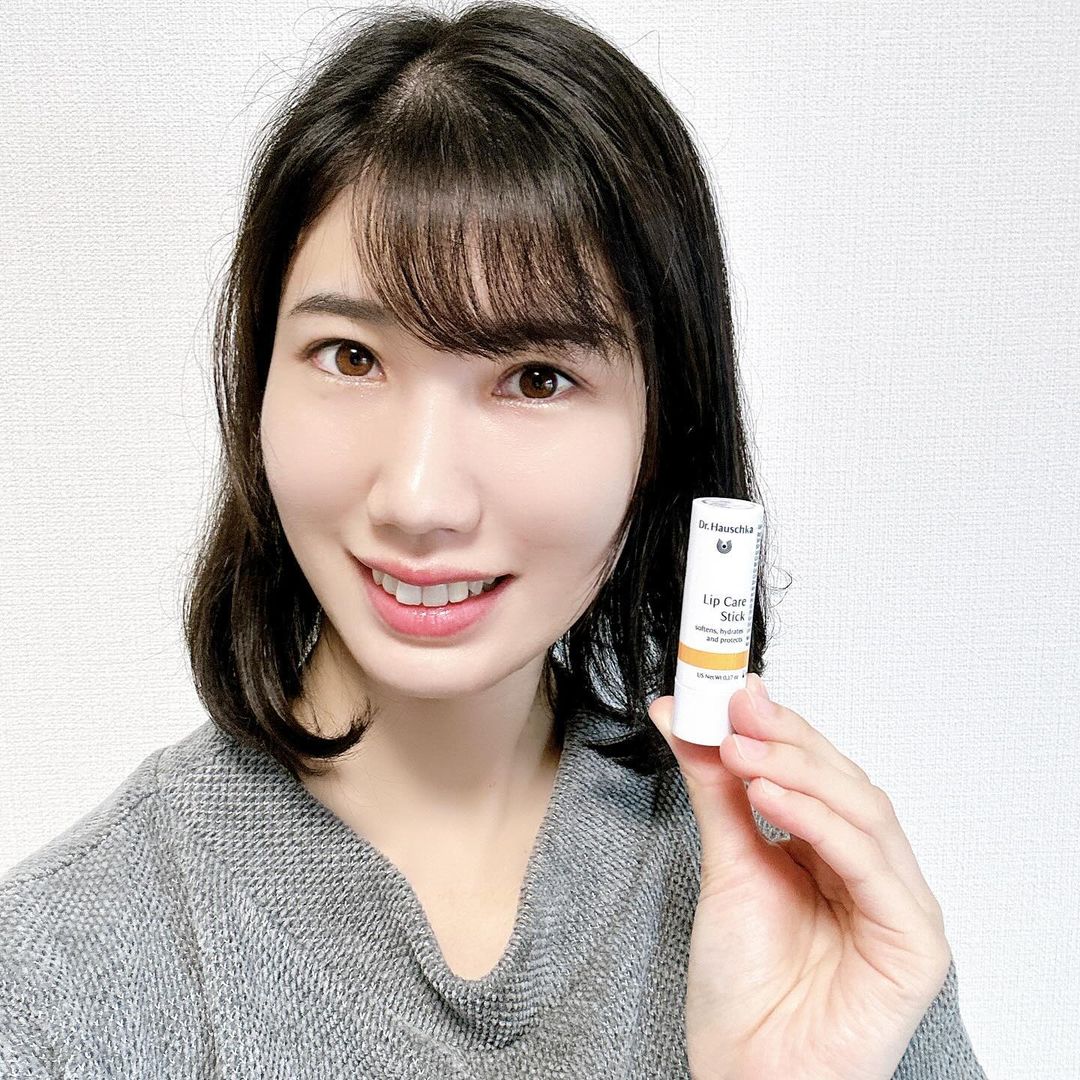 口コミ投稿：Dr.ハウシュカ💋寒くなってきて唇が乾燥する時期になってきました⛄️こちらのリップは1…