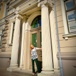 The day I walked around a lot 🌿バルト三国をたくさんお散歩して膝も痛くなってしまったり、足にタコがたくさんできましたが、サプリメントを持っていったので、最後まで歩きに…のInstagram画像