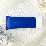 プラスキレイ  プラスVTAホワイトニングクリーム　  100g  美白(*1)有効成分と、抗炎症(*2)有効成分を配合している、濃厚保湿クリームです。  ブルーのチューブ式の容器から出す…のInstagram画像