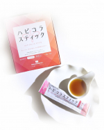 スティックタイプのコラーゲン飲料 ハピコラスティック個装タイプになっていて常温でそのまま飲んでもいいし冷やして飲んでもOKです◎1日1本(20g)を目安に摂取します飲み始めてもうすぐ…のInstagram画像