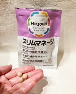 Regainスリムマネージを飲んでみました。こちらはお腹の脂肪と体重にアプローチして高めのBMIの改善をサポートするダイエットサプリメントです。 なんと配合成分のユーカリ葉由来のポリフェノー…のInstagram画像