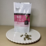 毎日するん♪生理前は特に便秘がひどく、生理前のイライラに、お腹の張りにコンディションもテンションも最悪になることが多いのですがナレル毎日スルンを飲んでみて、スッキリ！最初は5錠くらいからスター…のInstagram画像