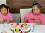 @kyoritsu_kitchen samaクリスマスはスポンジケーキを使ってクリスマスケーキを作ろう🎅‼️⭐️スポンジケーキ6号⭐️スポンジケーキに使える製菓材料詰合せ親子でちょっと早…のInstagram画像