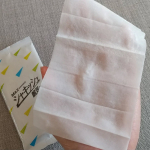 株式会社マックスさんのシャキッシュ  眠気ふっ飛ぶ！爽快シート10枚入り思っていたよりシート1枚が小さいです💦でも全身拭くわけではないので大丈夫❗️開けてすぐにメンソールのスーとする香り…のInstagram画像