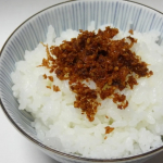 マルトモ様からおためしさせていただきました。 素直な、おかか 45g しっとりソフトタイプのおかかふりかけ。 薩摩産のかつお節と本醸造濃口醤油、ごま油の老舗「かどや」のいりごまなどこだわ…のInstagram画像