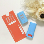←他の投稿はこちらから 直塗りタイプのワセリンスティック.ᐟ.ᐟスティック状のワセリンだから、塗り手がベタベタせずに片手で使えるよ～顔・からだ 全身に使えるのも嬉しいよね✨「防腐剤…のInstagram画像