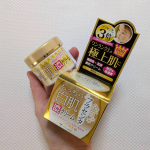 【金のプラセンタ濃クリーム】こだわりの国産プラセンタ100％の保湿クリーム。小ぶりのプラボトルにクリームたっぷり♪ミックコスモはパッケージのコスト削減する代わりに魅力的な成分を配合しててコス…のInstagram画像