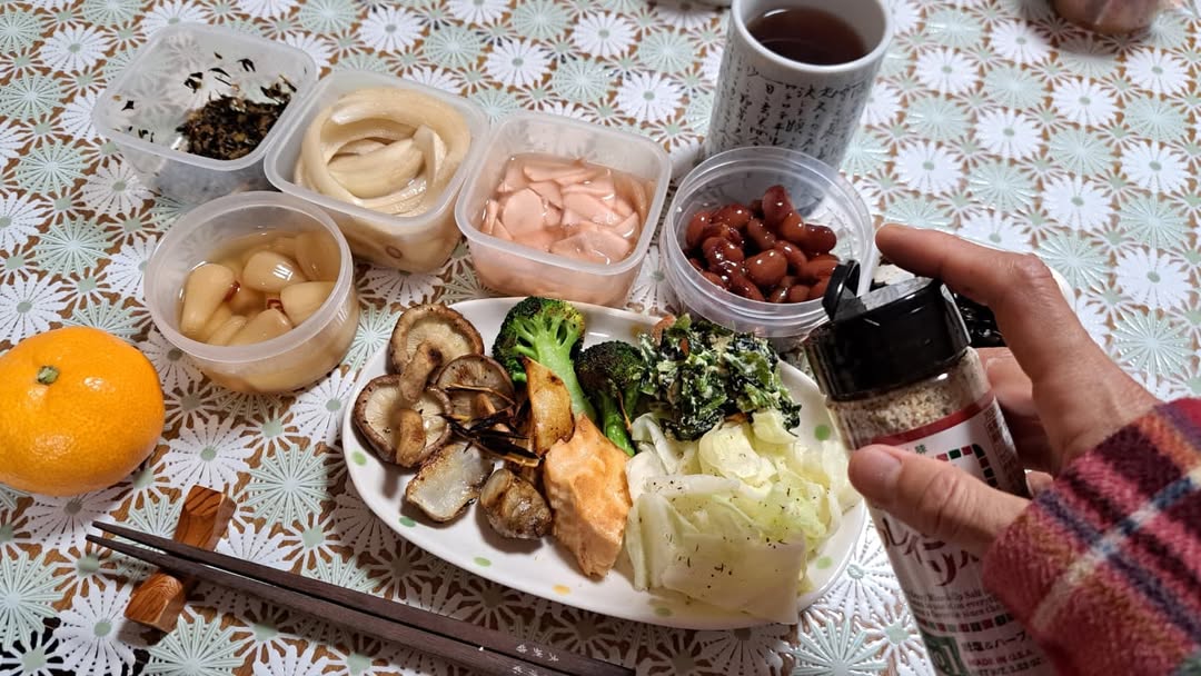 口コミ投稿:🍳万能!クレイジーソルト🧂岩塩をベースに、数種類のスパイスとハーブをミックス。こ…