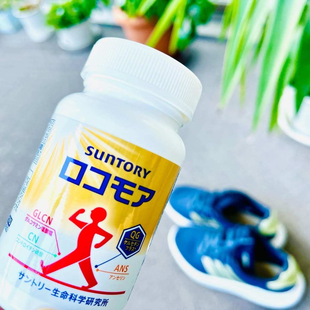 口コミ投稿：TVCMでお馴染みの⁡サントリー【ロコモア】⁡加齢や寒さのせいもあり、膝の曲げ伸ばし…