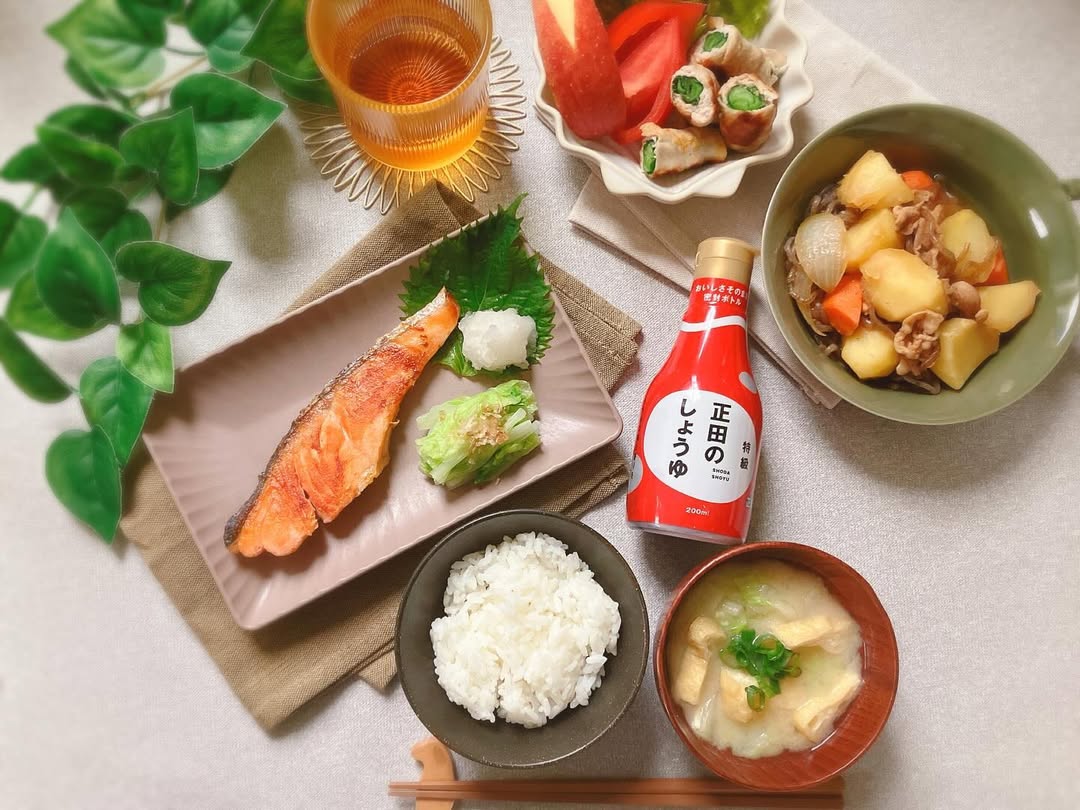 口コミ投稿：朝食って大事🎵🍳昨日の夕飯の残り物も含めていっぱい食べた😋✨シンプルだけど、白菜の…