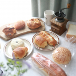 Favorite breadダンマルシェさんの人気商品詰合せセットが届いたよ✨ダンマルシェは神戸・明石を中心に1985年の創業時から手づくりにこだわったベーカリー🥐．地元（神戸・明…のInstagram画像