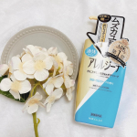 ◇ アレルジーナ ◇  ◇ アレルジーナ ◇　　透明な液体タイプのボディソープ‪𓈒 𓂂𓏸　　いつもつかってるボディソープよりオイルっぽいというかしっとりしてる感じ𓈒 𓏸𓈒 𓂃だか…のInstagram画像