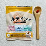 【機能性表示食品】ひとみにルテイン30＼高純度ルテインを高配合／ルテインには2種類あり、脂肪酸と結合した「エステル体」と純度が高い「フリー体」に分けられ、【ひとみにルテイン30】には体内に存在す…のInstagram画像