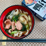 正田醤油の「麺でおいしい食卓 鴨汁つゆ」(濃縮タイプ　1人前×3袋入)時短で超簡単お鍋に、お水とつゆを入れて加熱して、お家にある好きな具材を入れるだけで、誰でも美味しくできますよ〜つけつ…のInstagram画像