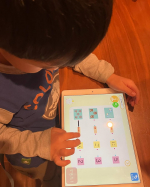 【３・４・５歳】知育・かず　アプリを子供と一緒に使っています。学研の幼児ワーク（書籍）かず　３歳・４歳・５歳、たしざん　４歳・５歳・６歳の問題が、アプリで学べてしまいます。年齢にぴったりの問題…のInstagram画像
