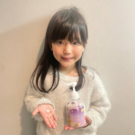 シャンプーリンストリートメント頭皮クレンジング保湿（ヘアパック）ヘアフレグランスなんと！全部これ１本で完結！そんな夢のようなありがたーいこちら泡立たないクリーム状のKiccaクリー…のInstagram画像