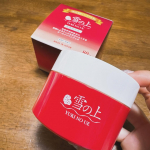 薬用美白オールインワンジェル「雪の上」乾燥による小じわを目立たなくするおとなのオールインワンジェルで1つで6つ※の働きがあります！！従来のスキンケアのように、化粧水・乳液・保湿クリームなどの面…のInstagram画像