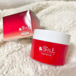 薬用美白オールインワンジェル「雪の上」（医薬部外品）をお試しさせていただきました1つで6つの役割の薬用美白コラーゲンジェル美白有効成分アルブチン配合美肌成分フラバンジェノール配合のオールイン…のInstagram画像