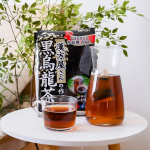 .外食したときによく飲む黒烏龍茶𓍢𓎺お家でも取り入れて見ることにしましたˊ˗漢方屋さんのすっきりおいしい健康茶で烏龍茶（水仙種）100％を使用した【漢方屋さんの作った黒烏龍茶】有益な…のInstagram画像