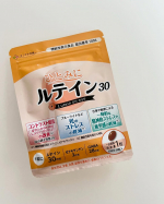最近仕事と歳のせいで目が疲れやすくて、何か良いサプリないかな〜？と思ってた所で、こちらのサプリを発見💡体に吸収されやすいフリー体ルテインが１粒あたり30mgも配合されているみたい！その他にも、ゼ…のInstagram画像