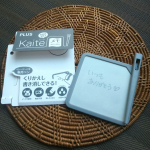 🖊️インクも電池も使わずゴミも出ないとってもエコで書きやすい《Kaite カイテ》✨うちの子がちっちゃい頃は磁石のお絵かきボードに描いてガシャンってスライドさせて消してまた描いて〜ってやっ…のInstagram画像