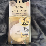 ．．【ファンデーション】ファンデ浮きは日による肌なじみはまぁまぁ良いので浮きがない日は良い乾燥肌で脂肌の私ですがテカリも少なく感じ乾燥もそこまで気になりませんでした肌の色との相性はうーん…のInstagram画像