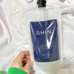 SHIN.薬用ボタニカルスカルプシャンプー300mLをお試しさせていただきました！✔︎1本でシャンプー・スカルプ・コンディショナーの3役の機能を兼ね揃えてる✔︎アミノ酸洗浄成分で頭皮を優しく洗…のInstagram画像