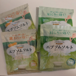 🛁「汗かきエステ気分」スペシャリテ エプソムソルトで贅沢バスタイム✨発汗＆美肌ケアが叶う「汗かきエステ気分」シリーズのエプソムソルト（フローラルマリン＆シトラスマリン）を試してみました！🌊 エ…のInstagram画像