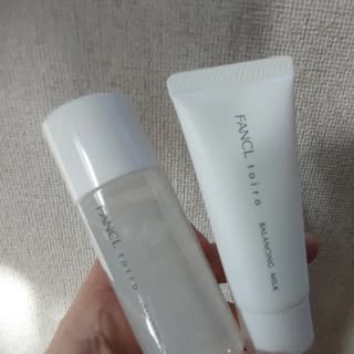 口コミ投稿：特に生理前に肌の不安定さを感じます。あとは花粉が気になる季節もゆらぎやすいです…