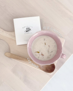 🤍🤍🤍.「 🥣  野菜をMOTTO 🥣 」.クラムチャウダーが大好きなんだけど、これは野菜がゴロゴロ入ってて、クリーミーでめちゃくちゃ美味しかった✨忙しい朝でもレンジでチンして、…のInstagram画像