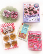 共立食品さんの『チョコクランチキット』＆『そのまま溶かして使えるチョコレート』でバレンタインスイーツ作り✨✨チョコクランチキットは材料の他トッピングやラッピングアイテムまで入っています◎！…のInstagram画像