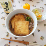 我が家の食卓に欠かせない@shoda_shoyu1873 【正田 きのこつゆ】本醸造醤油をベースに、しいたけ・まいたけからじっくり抽出した“だし汁”と濃縮エキスを使用した香り高いめんつゆは麺類…のInstagram画像