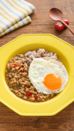 。🇻🇳ガパオライスFitDish(@fitdish_official )の#ガパオライス で超簡単#お昼ごはん 。袋のままレンジでチンできるのでごはんにかけるだけであっという間にできあが…のInstagram画像