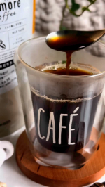 おいしいコーヒーなのに、糖の吸収を抑えて食後の血糖値の上昇を緩やかにしてくれるスリモアコーヒー。インスタントコーヒー感覚で使えるからお手軽で、おやつタイムに一緒に飲むと罪悪感がなくなりますね🥰…のInstagram画像