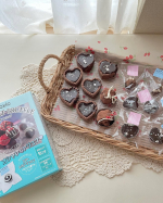 お兄ちゃんバレンタインに手作りチョコ作りたいってずっと言ってて、この前のお休みに共立食品さんの手作りチョコキットを使って一緒にチョコ作り👨‍🍳⁡トリュフとチョコタルトを作ったよー❤︎⁡使ったの…のInstagram画像
