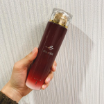シャルレのエタリテ ローション とてもしっとりを使ってみました！その名の通りとてもしっとり…笑とろっとしたテクスチャーの液で手からこぼれ落ちないのが個人的にすごく好きです🤭もちろんコットンでも🙆‍…のInstagram画像