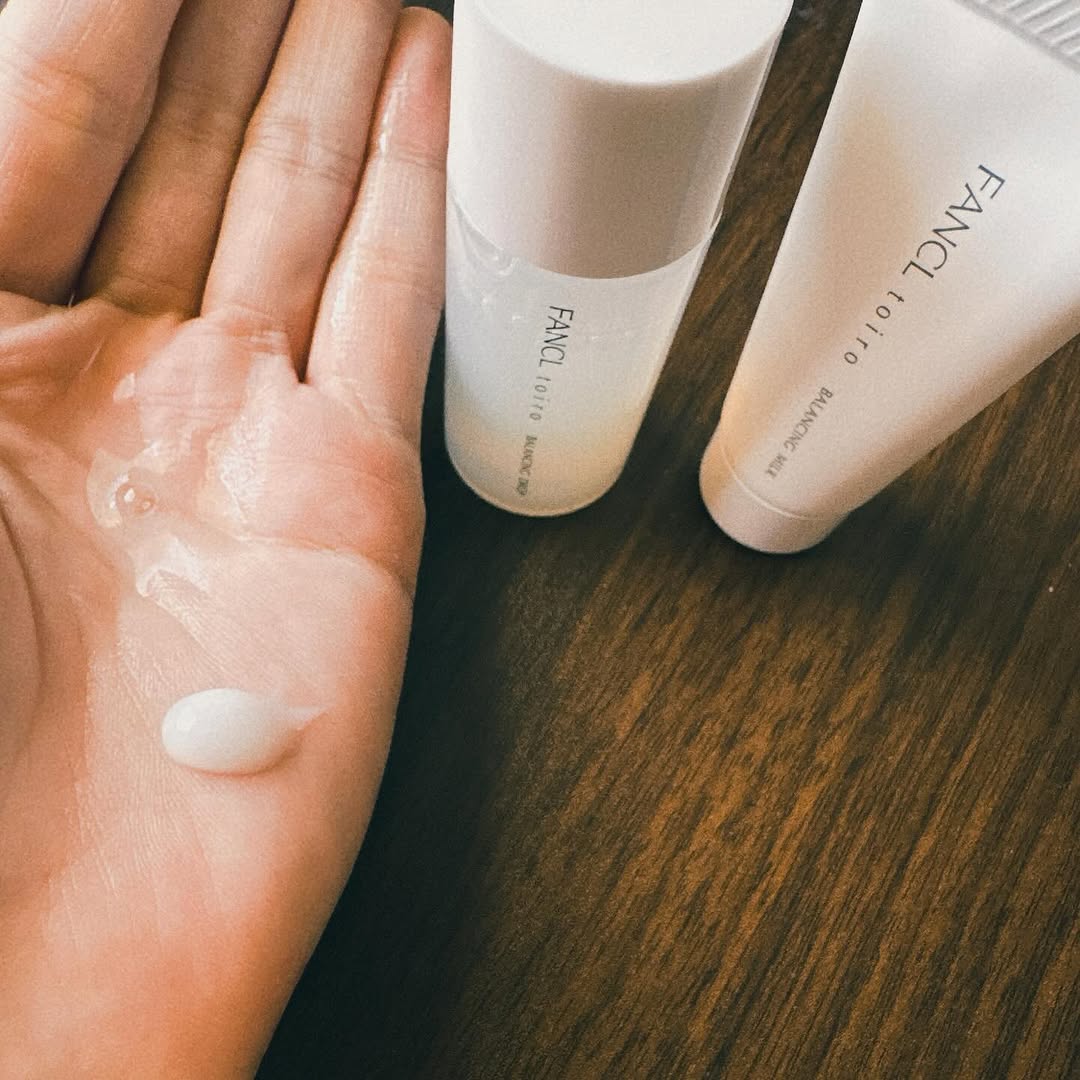 口コミ投稿：......トロッとテクスチャーの化粧水乳液🧴乾燥肌の私にはもってこいのスキンケア…❤︎…