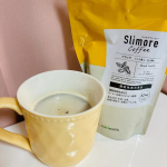インスタでも大人気！Slimore Coffee（スリモアコーヒー）飲んでいます。水にもお湯にもさっと溶けるから、出勤前の忙しい朝に便利。香り高くて、インスタントなのにすごくおいしいのに驚…のInstagram画像