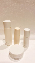 ディセンシア トライアルセットO／L×S／Cを使ってみました。シワ改善美容液とキメツヤ美容液で10日間のシワ改善集中体験ができるトライアルセットです。こちらを使い続けることで、肌がもちもちにな…のInstagram画像