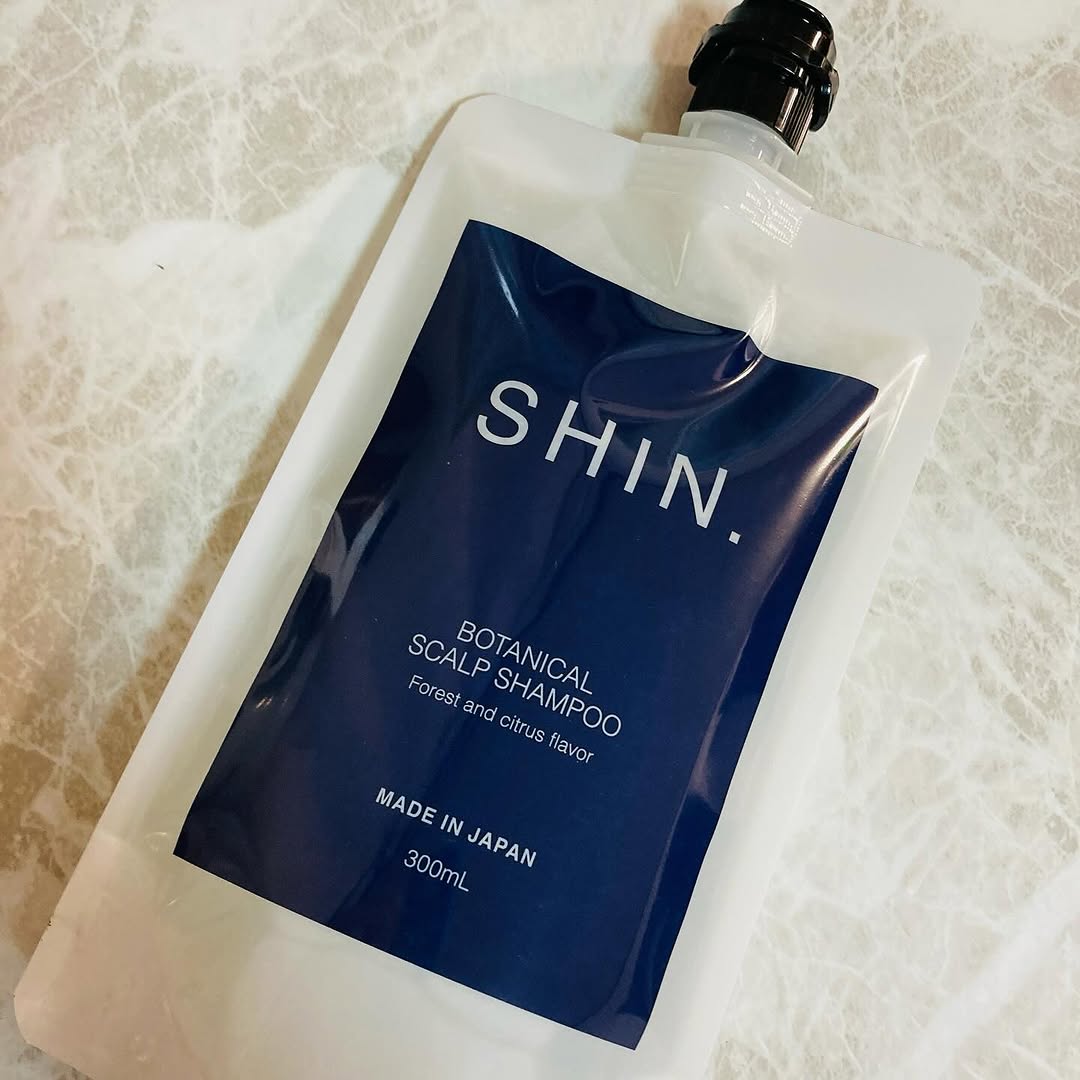 口コミ投稿：AFCのSHINシャンプー使っています。これ1本で、頭皮も髪もすっきり！(^^♪頭皮のかゆ…