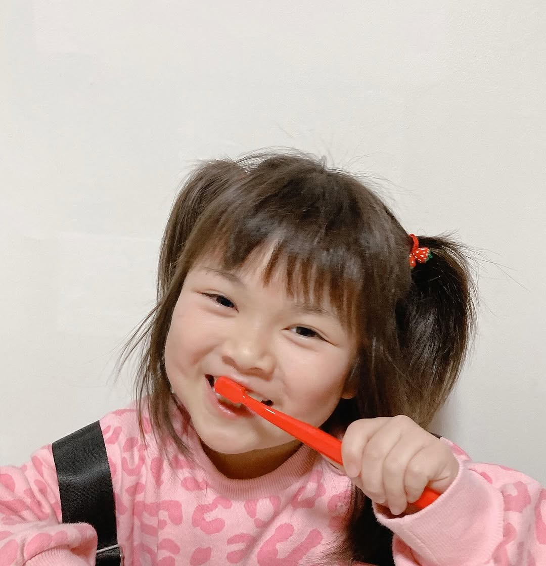 口コミ投稿：【クラプロックス　キッズ　子ども歯ブラシ(4歳～12歳)】スイス生まれの歯ブラシ🪥全…