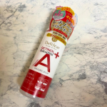 レチノール＆バクチオール配合のピーリングジェリーです。くるくる馴染ませるだけで、ポロポロと角質ケアができて面白いです。洗い流したあとは、しっとりツルツルしていて良かったです。週一回のケアと…のInstagram画像