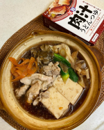 一人暮らしをする息子っち自炊できるように只今練習中いろんな物を作っていくなかで1番簡単に作れるのがお鍋料理お肉やお魚、野菜も食べられるし失敗がないので最近ハマっています@shoda_…のInstagram画像