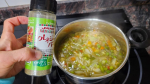 ✳️クレイジーバジル✳️クレイジーソルトシリーズのバジル🧂🥗イタリアンハーブのバジルがプラスされたクレイジーソルト。万能調味料として様々な料理にも使えます！爽やかなバジルの香りを閉じ込め…のInstagram画像