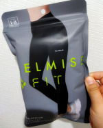 .最近はストレッチポールを使いながら簡単な運動をしてる🥹✨️ストレッチポールはもちろん、もう一つの相棒はみんな知ってるベルミス！！着圧タイツも結構持っているけど、今回は運動している時にも使えるレギン…のInstagram画像