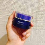 クオニス ニードルクリーム使ってみました！このちょっと痛気持ちいいクリームがクセになる🥺タウリン製の針に5種類の美容成分が凝縮されているだとか！塗ると本当にちょっとチクチクするんですが、痛すぎはし…のInstagram画像