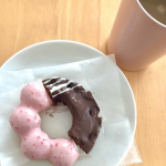 コーヒーが好きで、お家でのコーヒー&スイーツのカフェタイムは大事にしています☕️🍰でも甘いものを摂るとカロリーや体重はちょっと気になる。なので、少しでも体重対策してのケアになりそうなコーヒーを…のInstagram画像