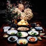 先日の夜ごはん。ジンギスカンでした😊久しぶりにジンギスカン、最近なぜか北海道料理が多い気がします。ジンギスカンは鉄鍋でつくるとより美味しいと思います。ふだんあまりもやしを食べないのですが、ジ…のInstagram画像