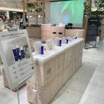.𓅹𓂃𓈒𓂂@me_in_me_official さまのPOP UP in OSAKA に伺わせていただきました🥰📍うめだ阪急　8F コミュニティパーク自然由来成分でできたスキンケア🌿✨…のInstagram画像